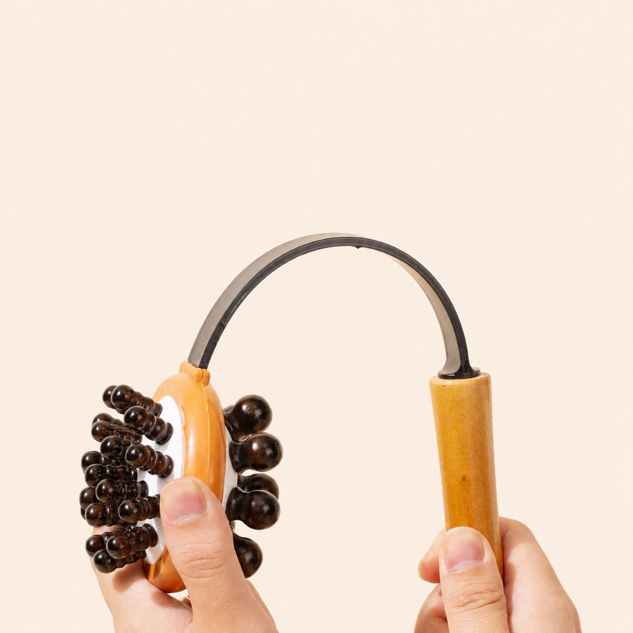 The flexible neck of the tapping stick bending in the hand